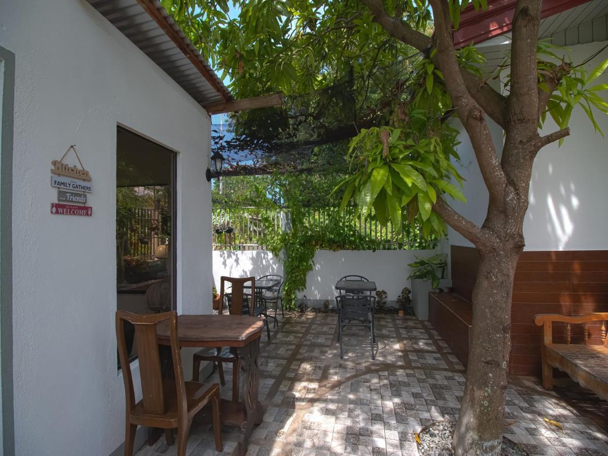 Oyo 771 Darius' Residences Moalboal Zewnętrze zdjęcie